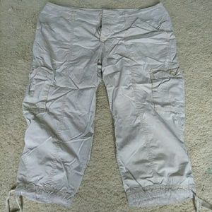 Women's Khaki Capris